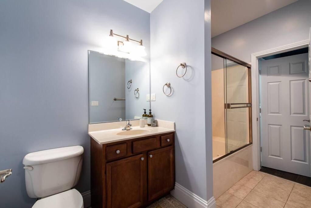לואיוויל Downtown Sophistication/ Two Bedroom / Two Bath מראה חיצוני תמונה