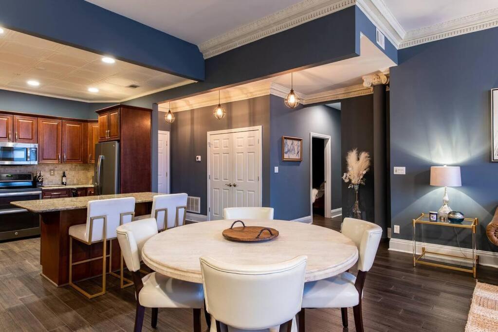 לואיוויל Downtown Sophistication/ Two Bedroom / Two Bath מראה חיצוני תמונה