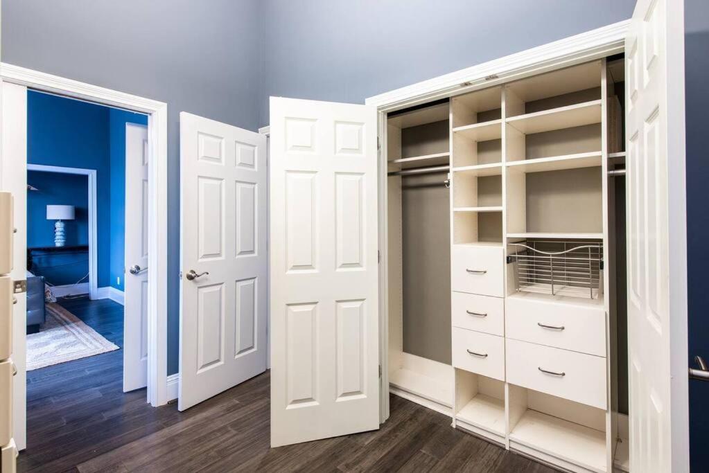 לואיוויל Downtown Sophistication/ Two Bedroom / Two Bath מראה חיצוני תמונה